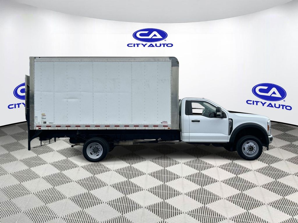 Vehicle photo 2
