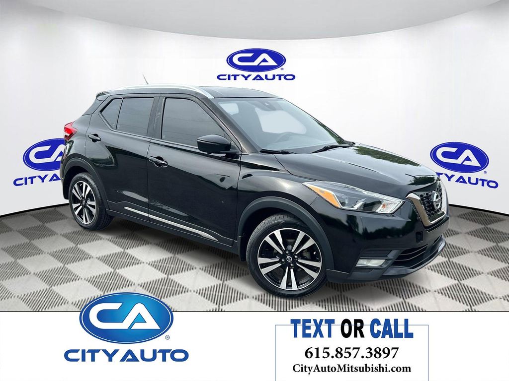 2020 Nissan Kicks SR