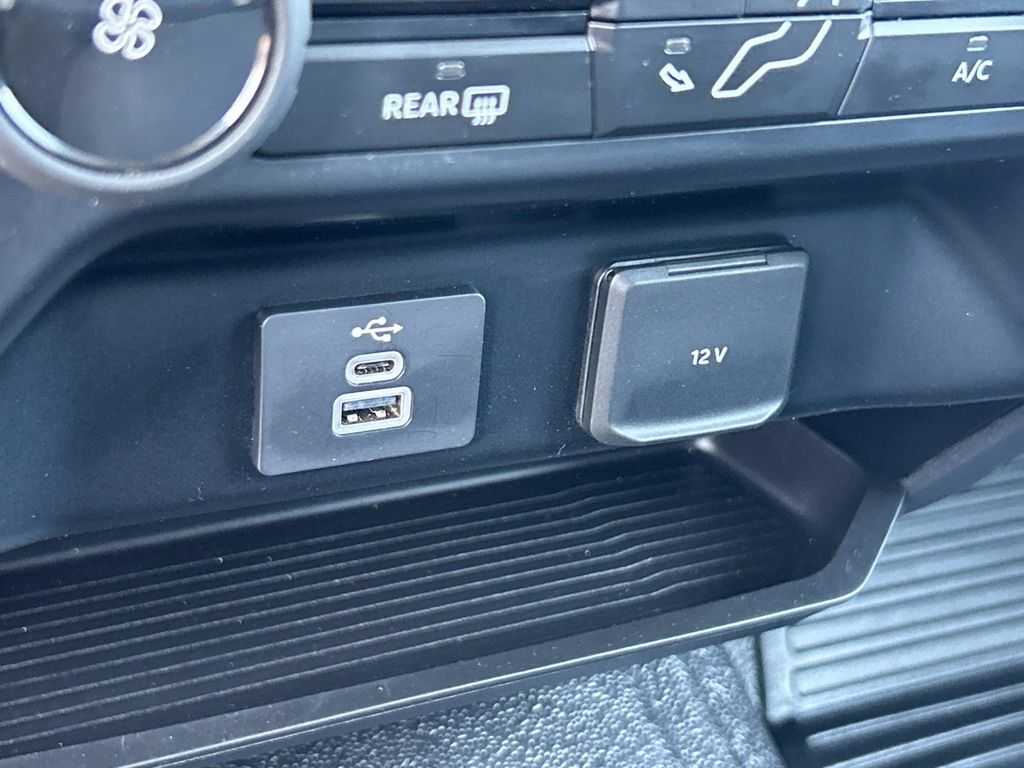 Used 2024 Ford F-550 Super Duty Truck