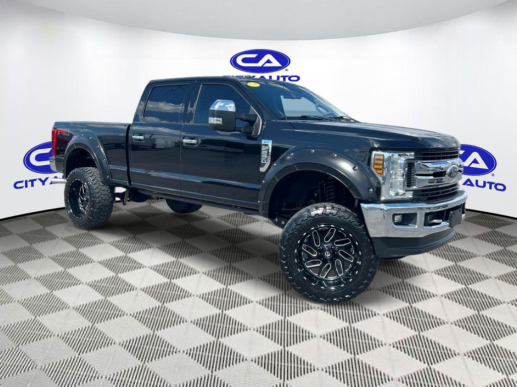 2019 Ford F-250 XLT 4x4 Crew Cab 6-3/4' Box's photo