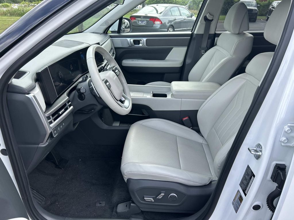 Used 2025 Hyundai Santa Fe SUV