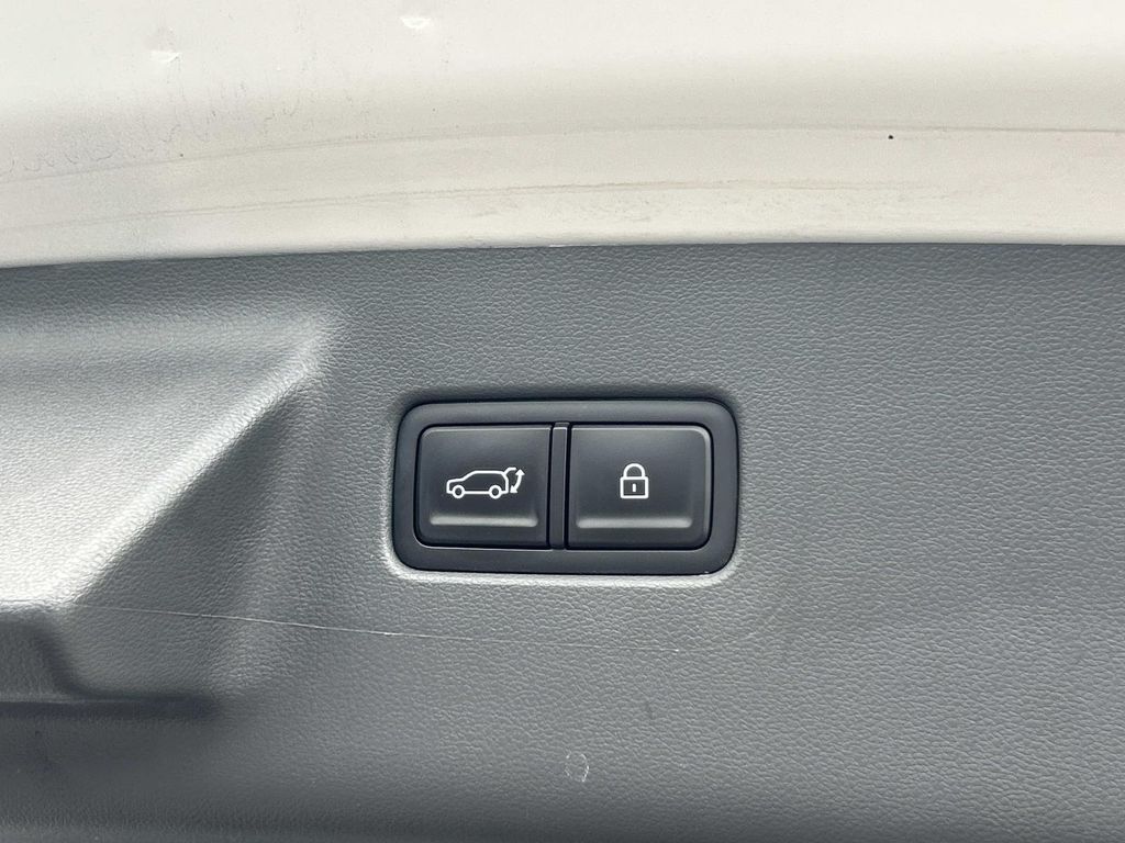 Used 2025 Hyundai Santa Fe SUV