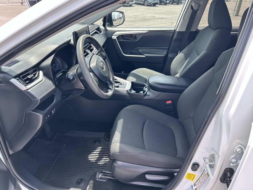 Used 2021 Toyota RAV4 SUV