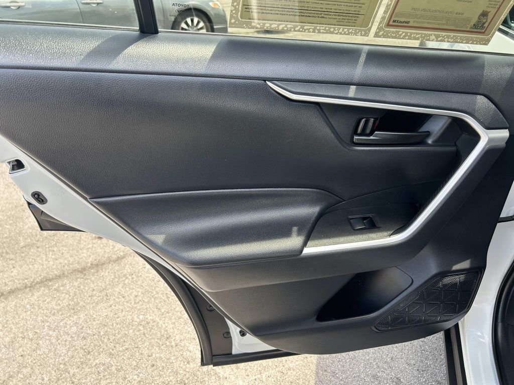 Used 2021 Toyota RAV4 SUV