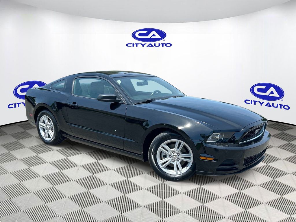 2014 Ford Mustang V6's photo