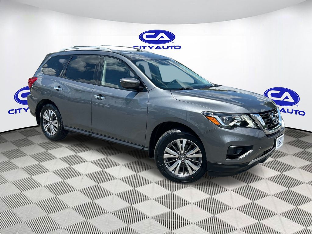 2020 Nissan Pathfinder S 2WD's photo
