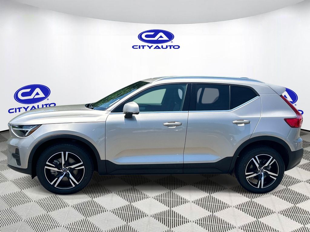 2024 Volvo XC40 Core - Photo 8