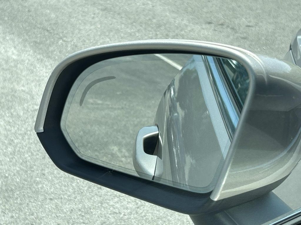 2024 Volvo XC40 Core - Photo 22