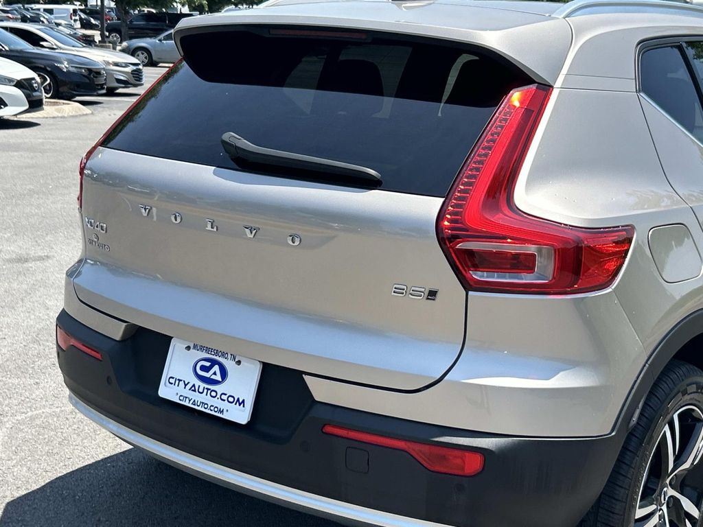2024 Volvo XC40 Core - Photo 14