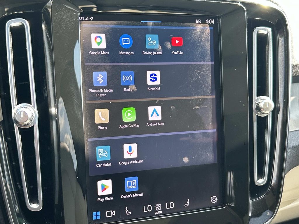 2023 Volvo XC40 Plus - Photo 34