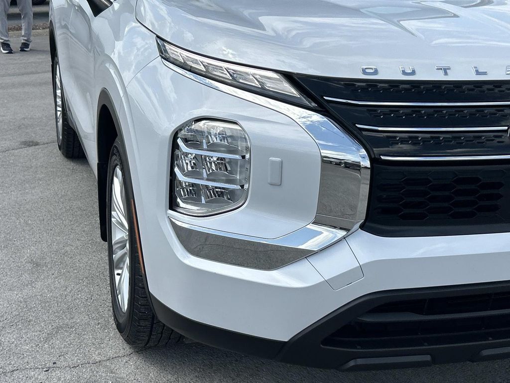 Used 2023 Mitsubishi Outlander SUV