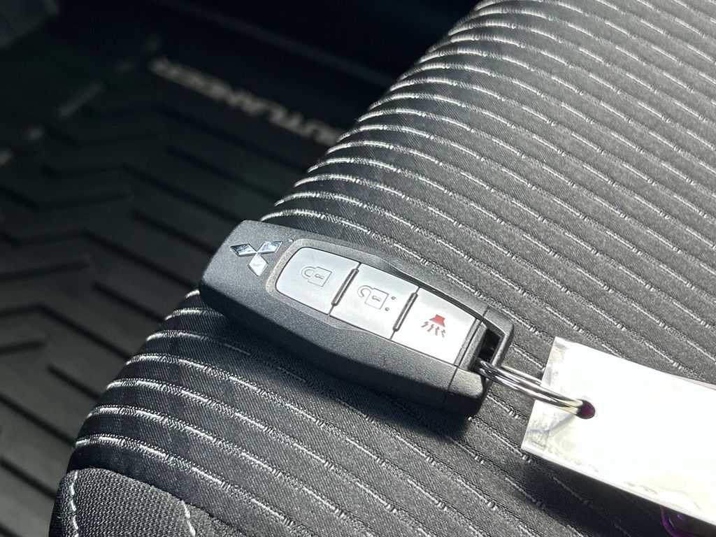 Used 2023 Mitsubishi Outlander SUV