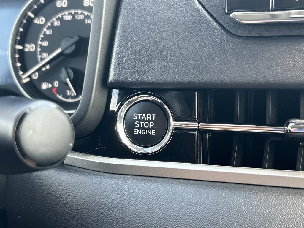 Used 2023 Mitsubishi Outlander SUV