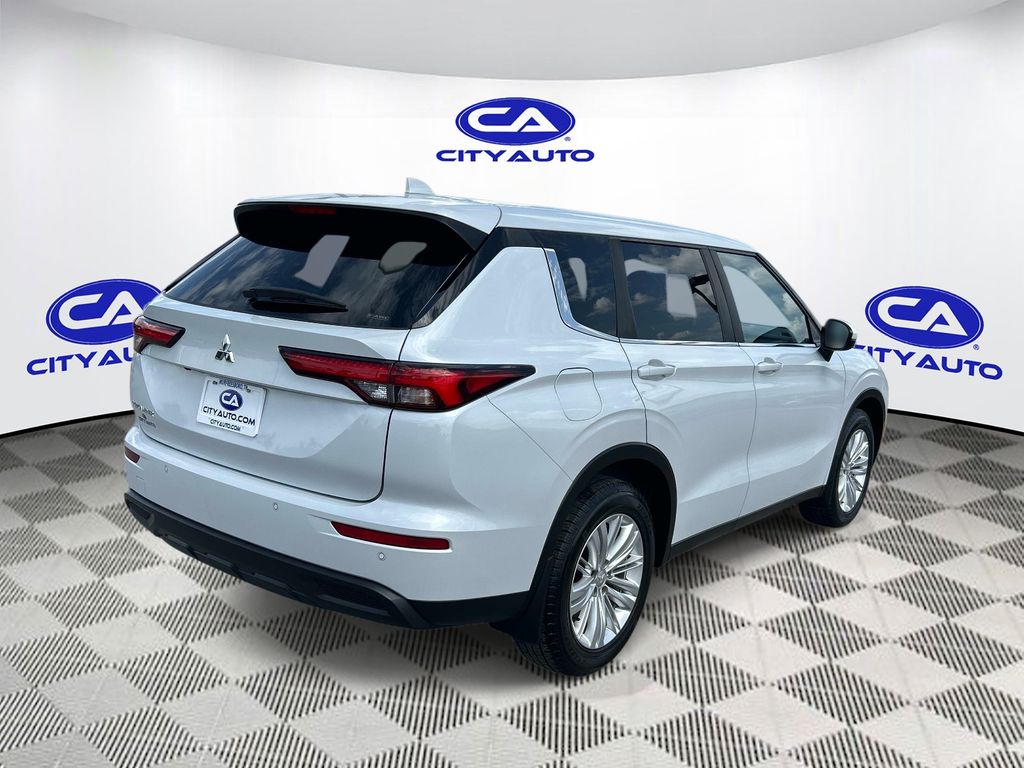 Used 2023 Mitsubishi Outlander SUV