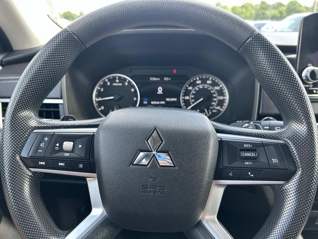 Used 2023 Mitsubishi Outlander SUV