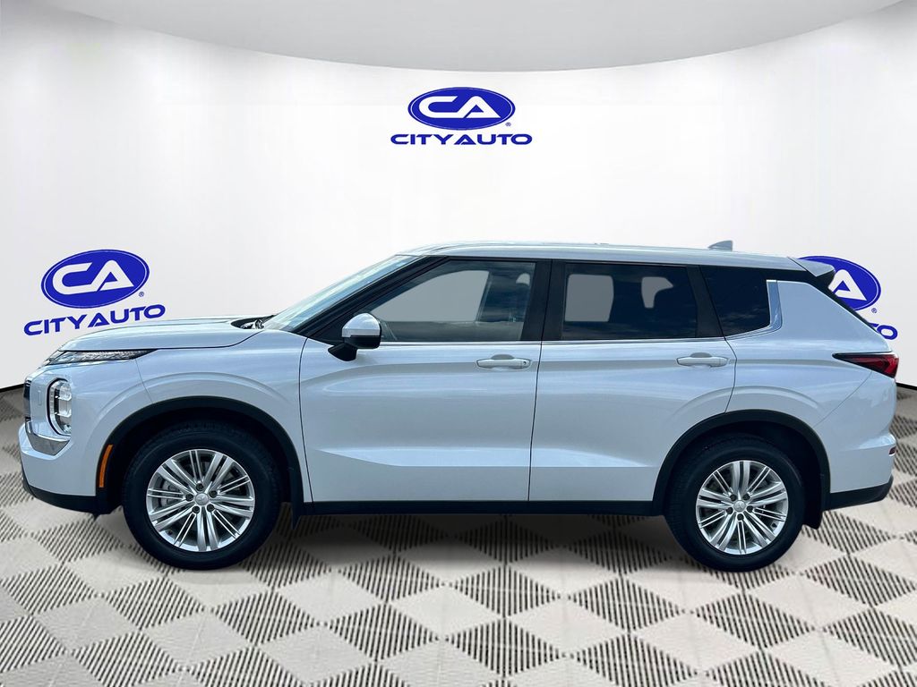 Used 2023 Mitsubishi Outlander SUV