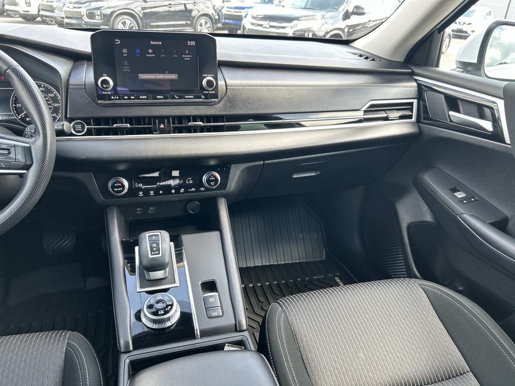 Used 2023 Mitsubishi Outlander SUV