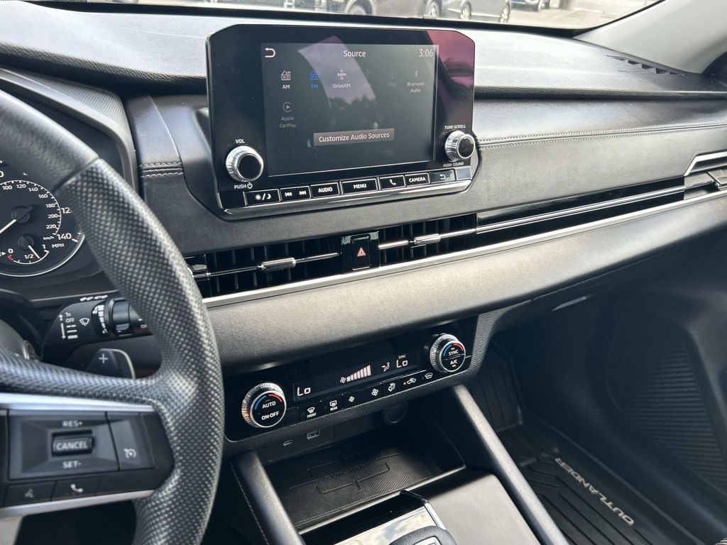Used 2023 Mitsubishi Outlander SUV