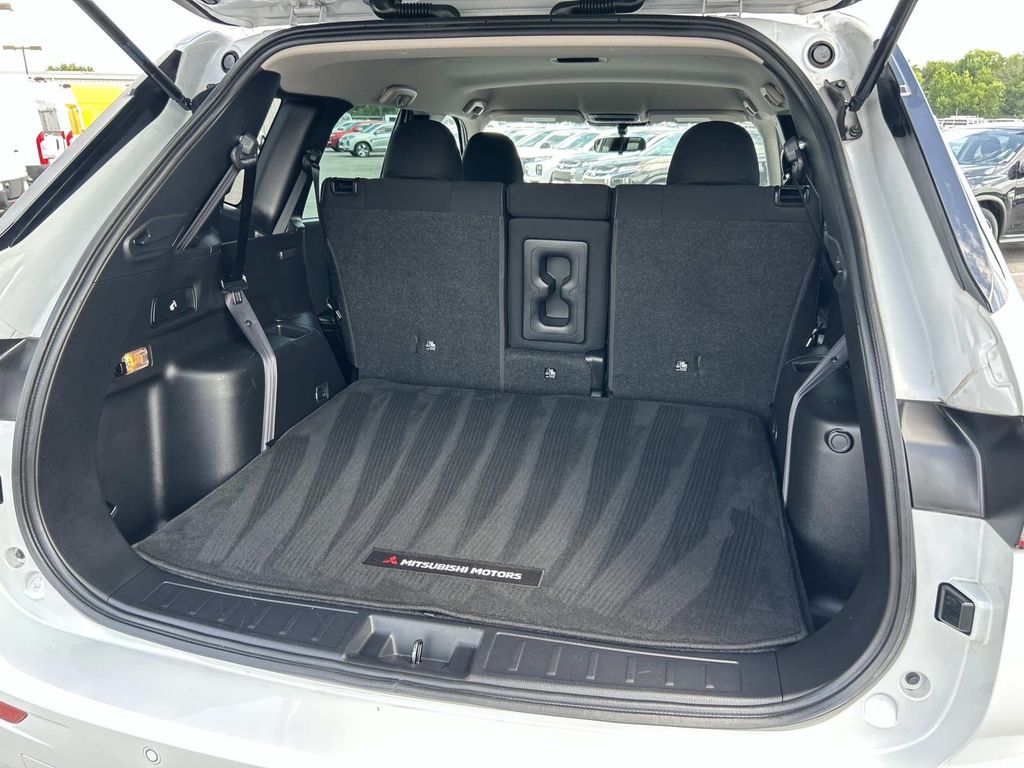 Used 2023 Mitsubishi Outlander SUV