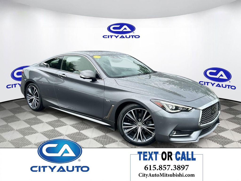 2017 INFINITI Q60 3.0t Premium's photo