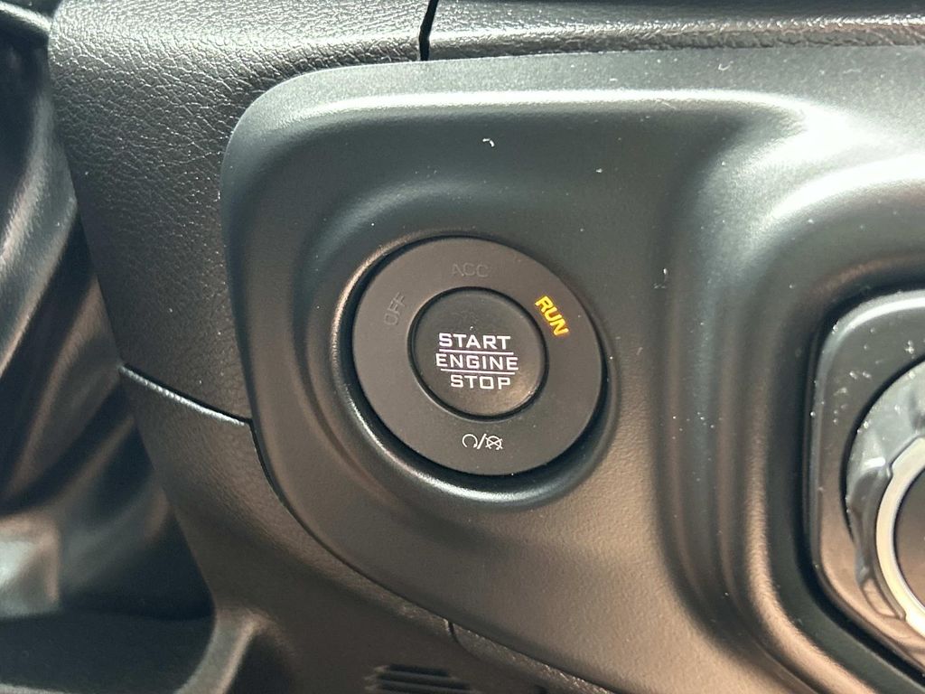 Used 2023 Jeep Gladiator Truck
