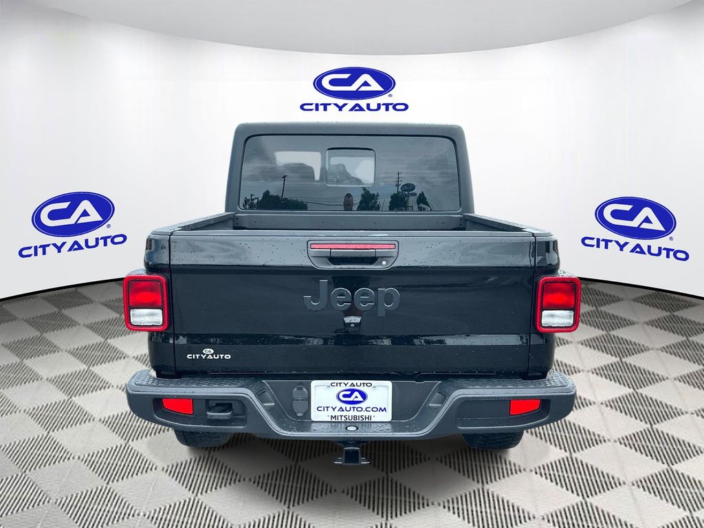 Used 2023 Jeep Gladiator Truck