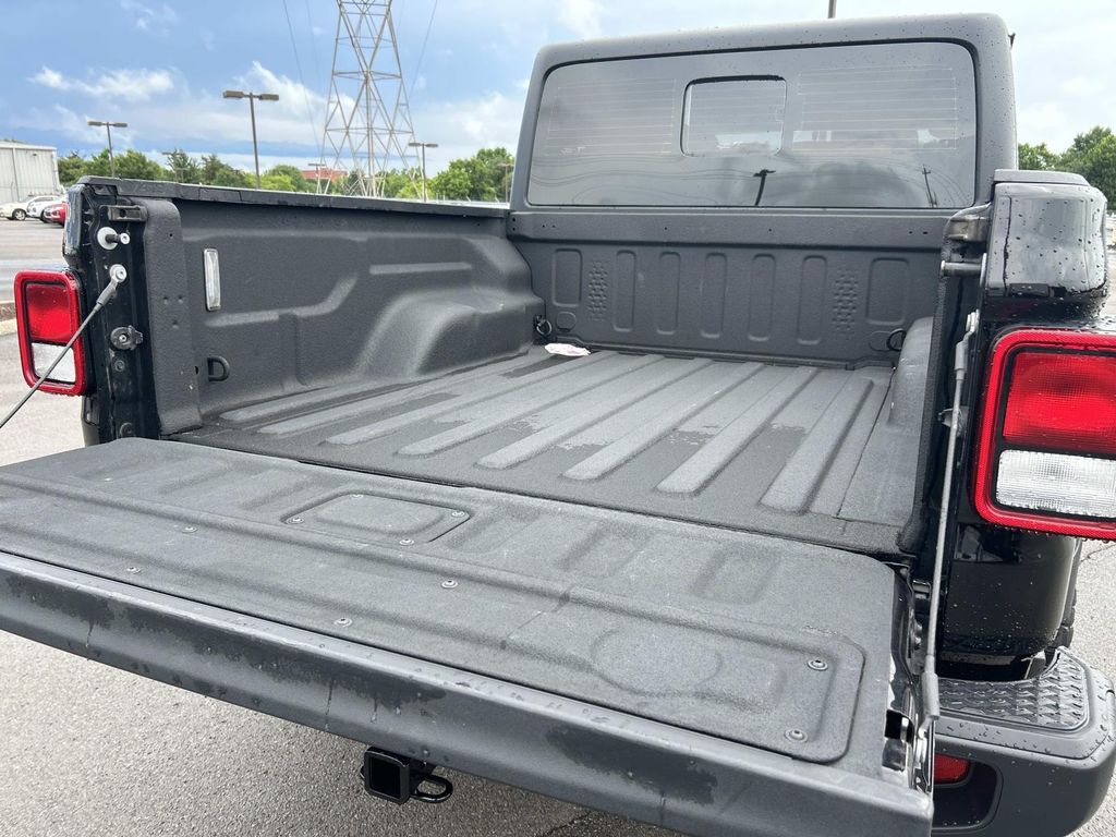 Used 2023 Jeep Gladiator Truck
