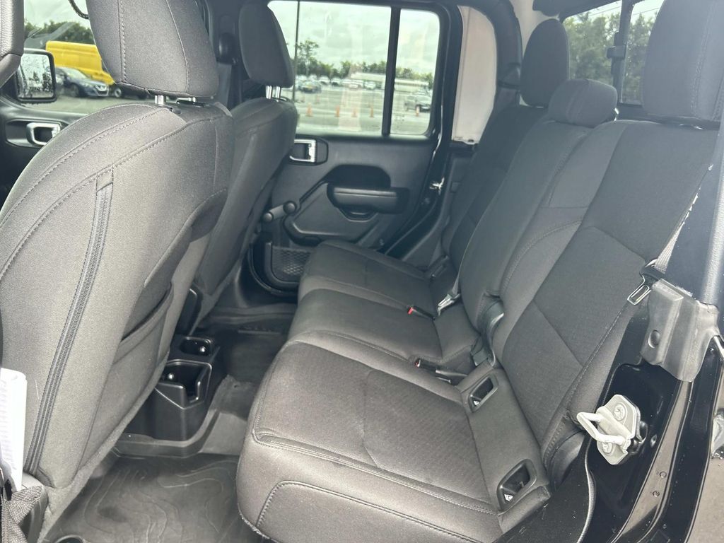 Used 2023 Jeep Gladiator Truck