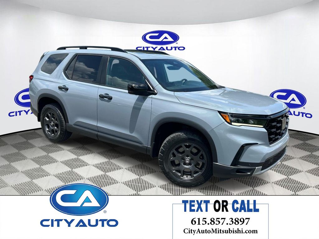 2024 Honda Pilot TrailSport AWD's photo