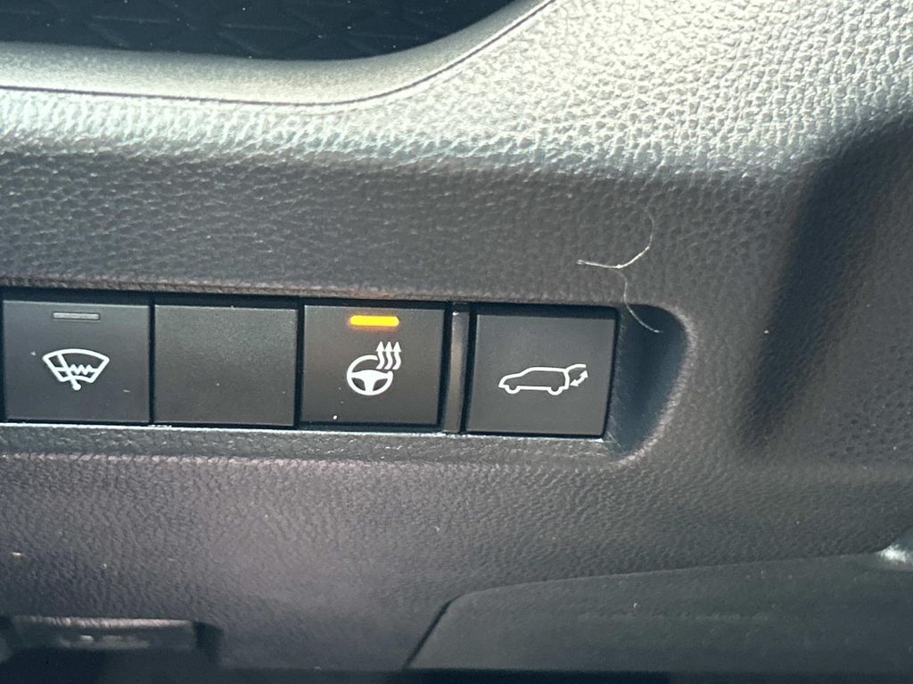 Used 2020 Toyota RAV4 SUV