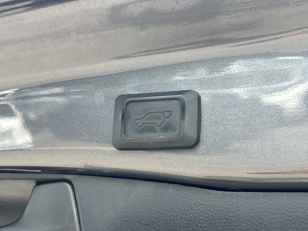 Used 2020 Toyota RAV4 SUV