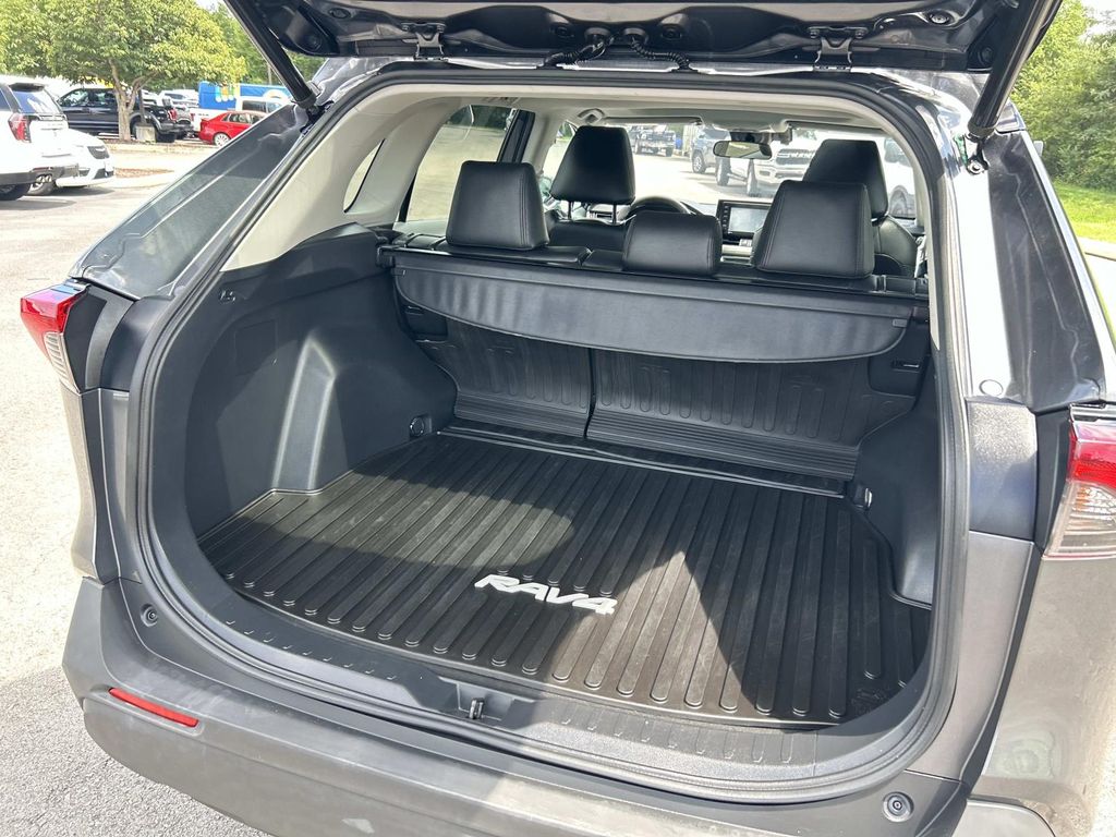Used 2020 Toyota RAV4 SUV