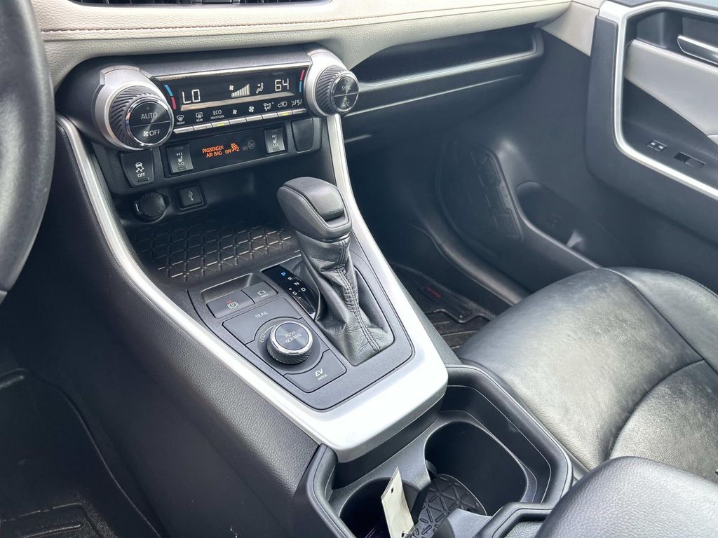 Used 2020 Toyota RAV4 SUV