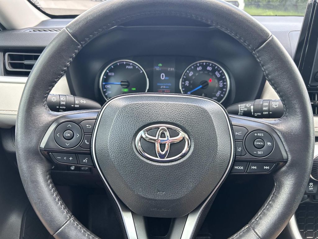 Used 2020 Toyota RAV4 SUV
