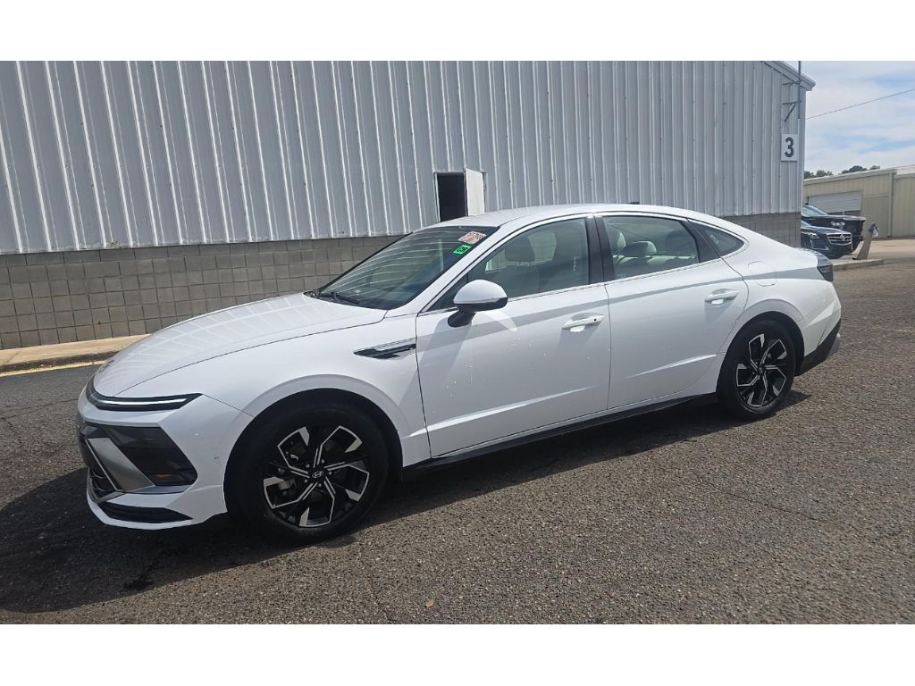 2025 Hyundai Sonata's photo
