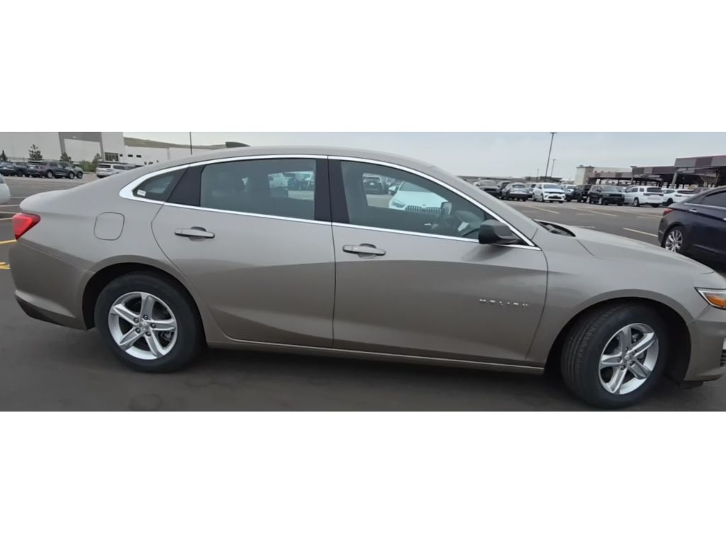 2022 Chevrolet Malibu 1LT's photo