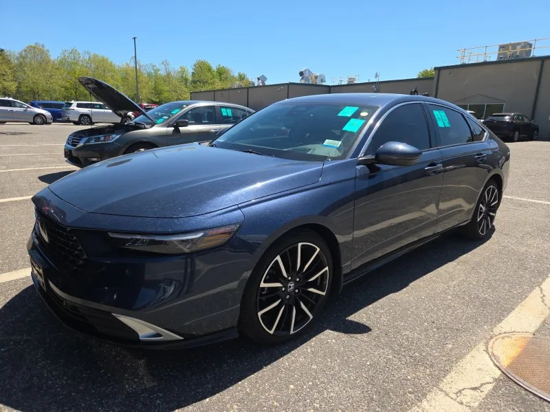 2024 Honda Accord Hybrid Touring's photo