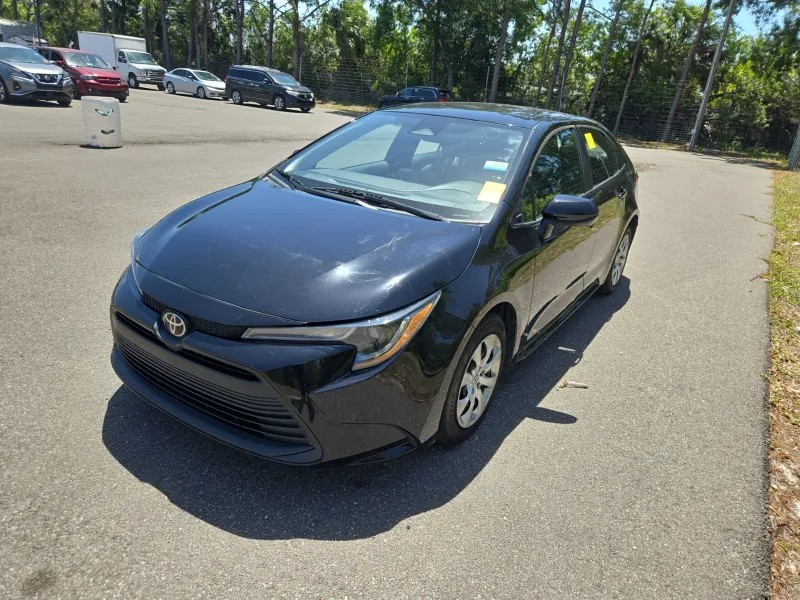 2023 Toyota Corolla LE CVT's photo