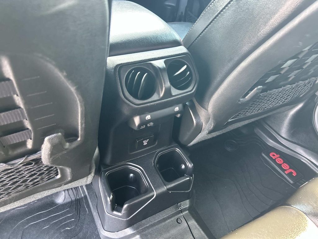 Used 2020 Jeep Gladiator Truck