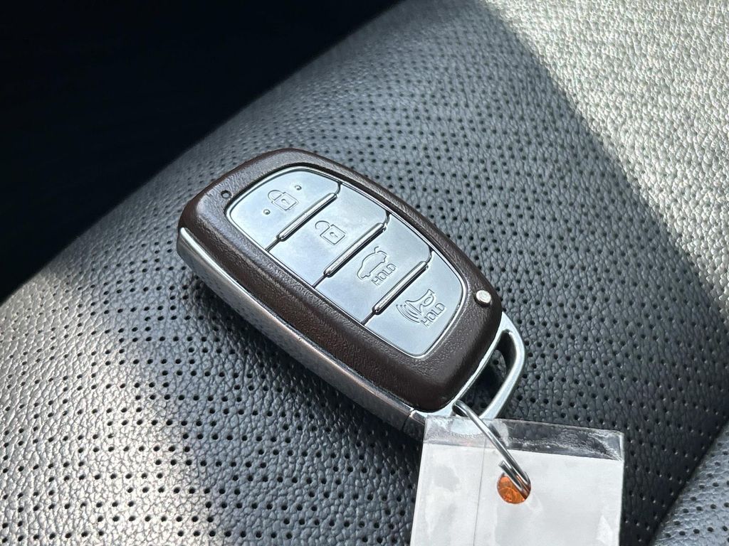 Used 2020 Hyundai Elantra Sedan