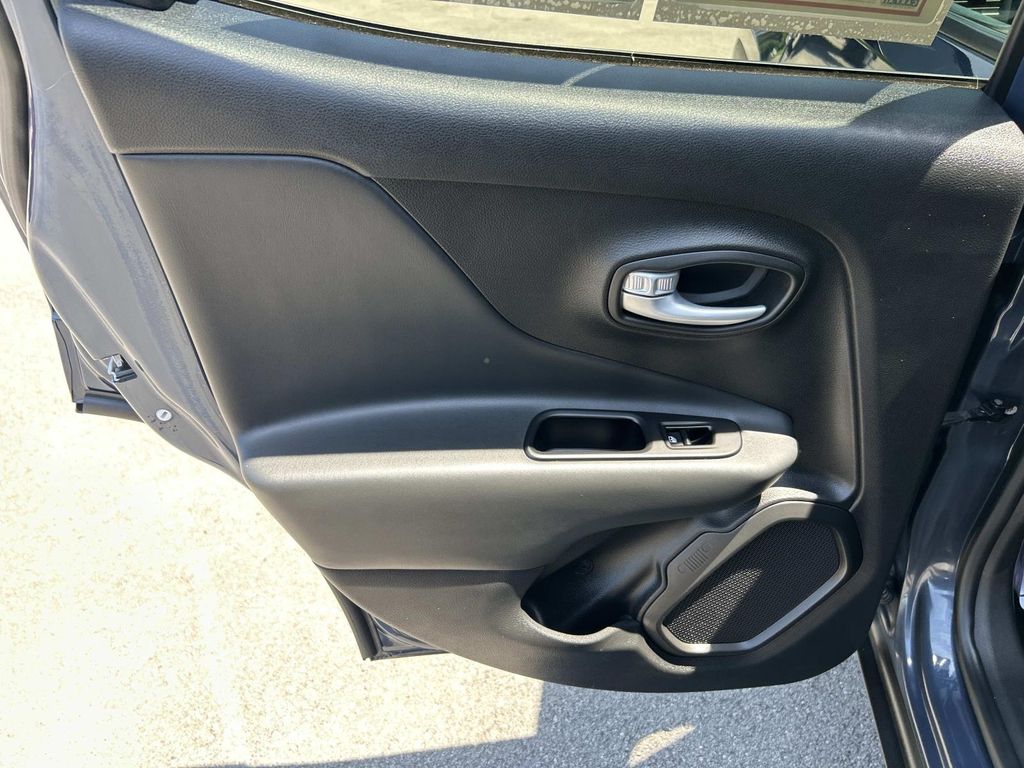 Used 2023 Jeep Renegade SUV