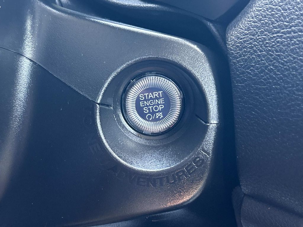 Used 2023 Jeep Renegade SUV