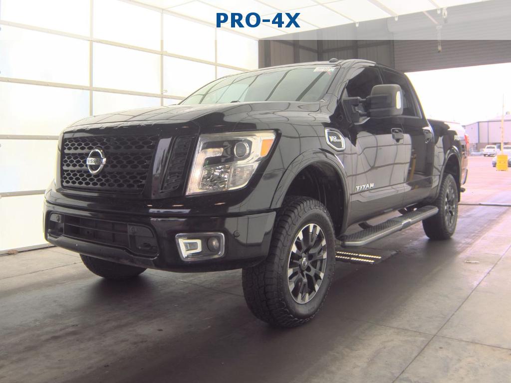 2017 Nissan Titan PRO-4X 4X4 Crew Cab's photo