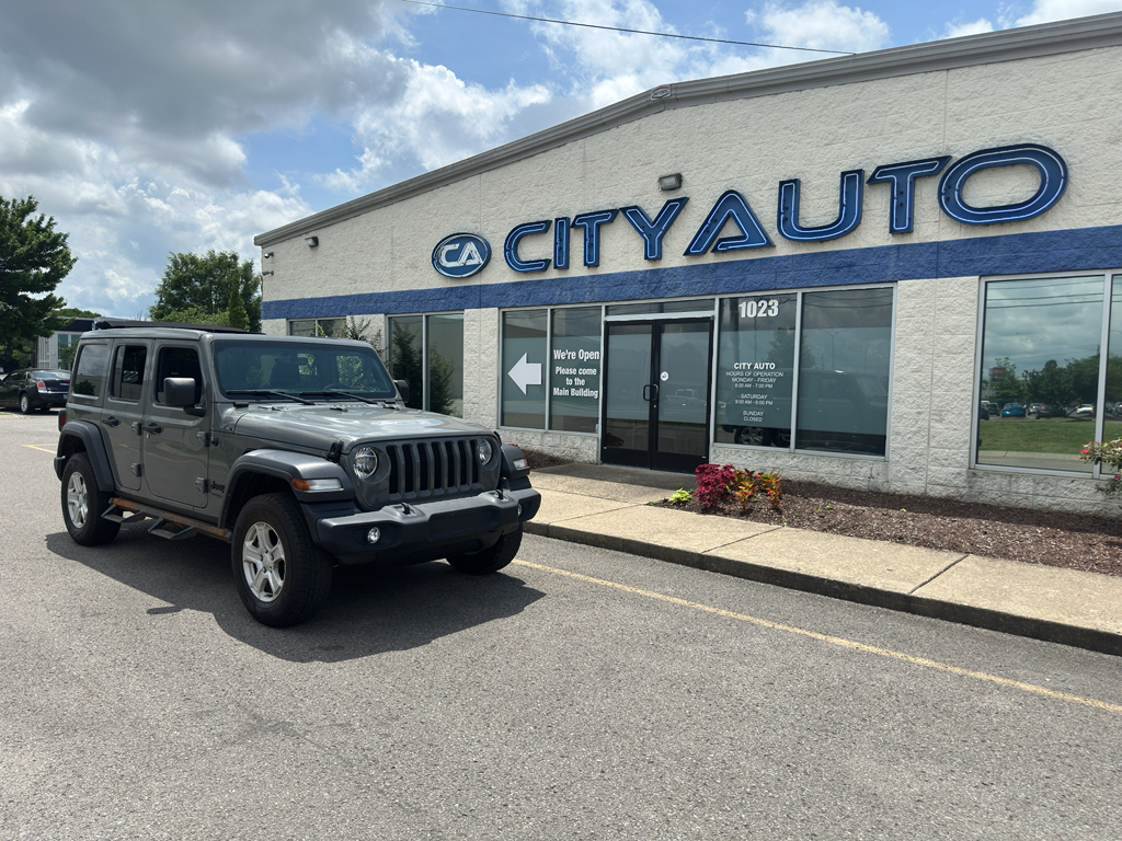 2022 Jeep Wrangler Sport S's photo