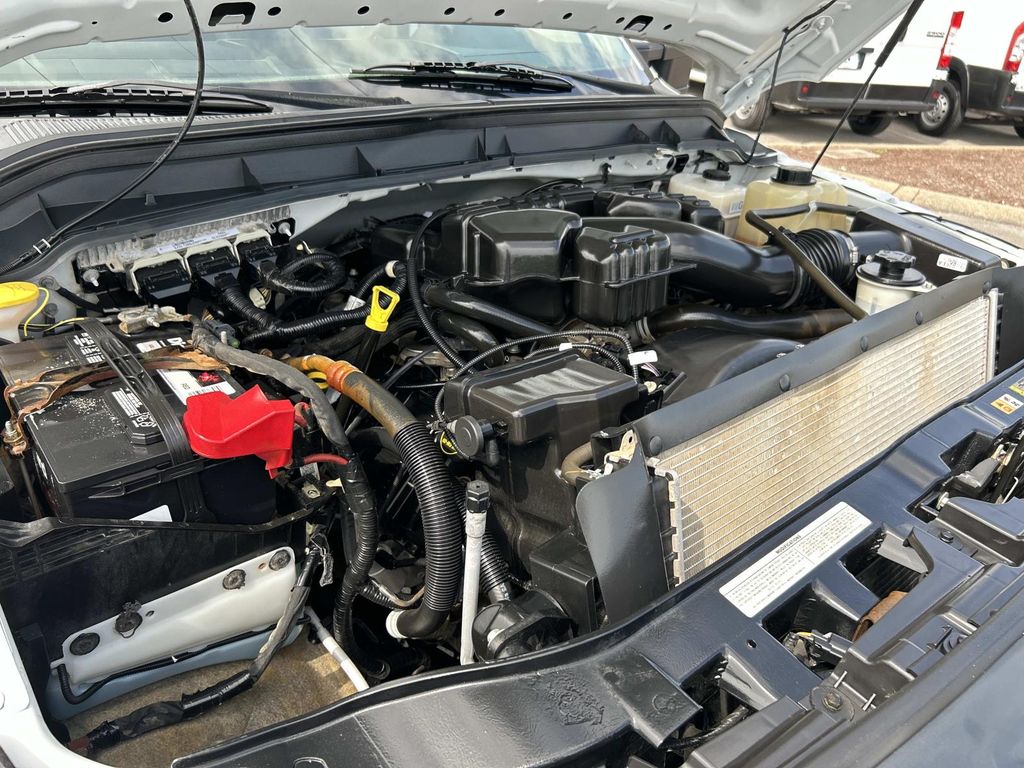 2015 Ford F-350 Super Duty Chassis Cab XL - Photo 23