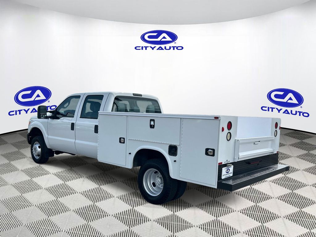 2015 Ford F-350 Super Duty Chassis Cab XL - Photo 7