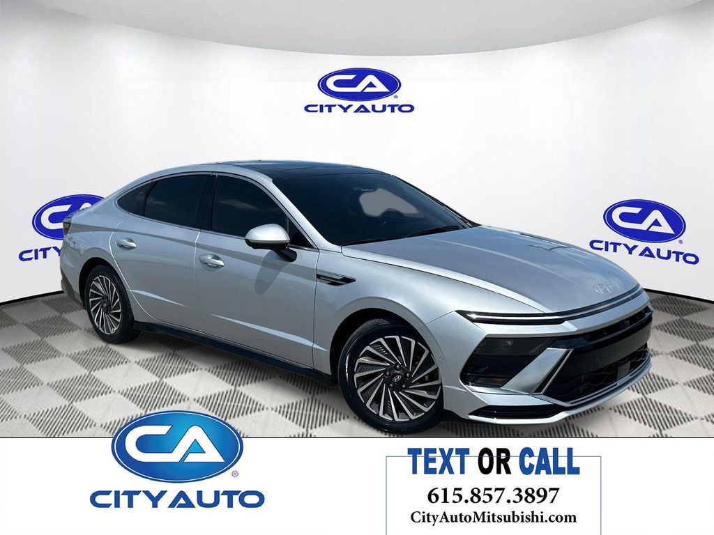 2025 Hyundai Sonata Limited's photo