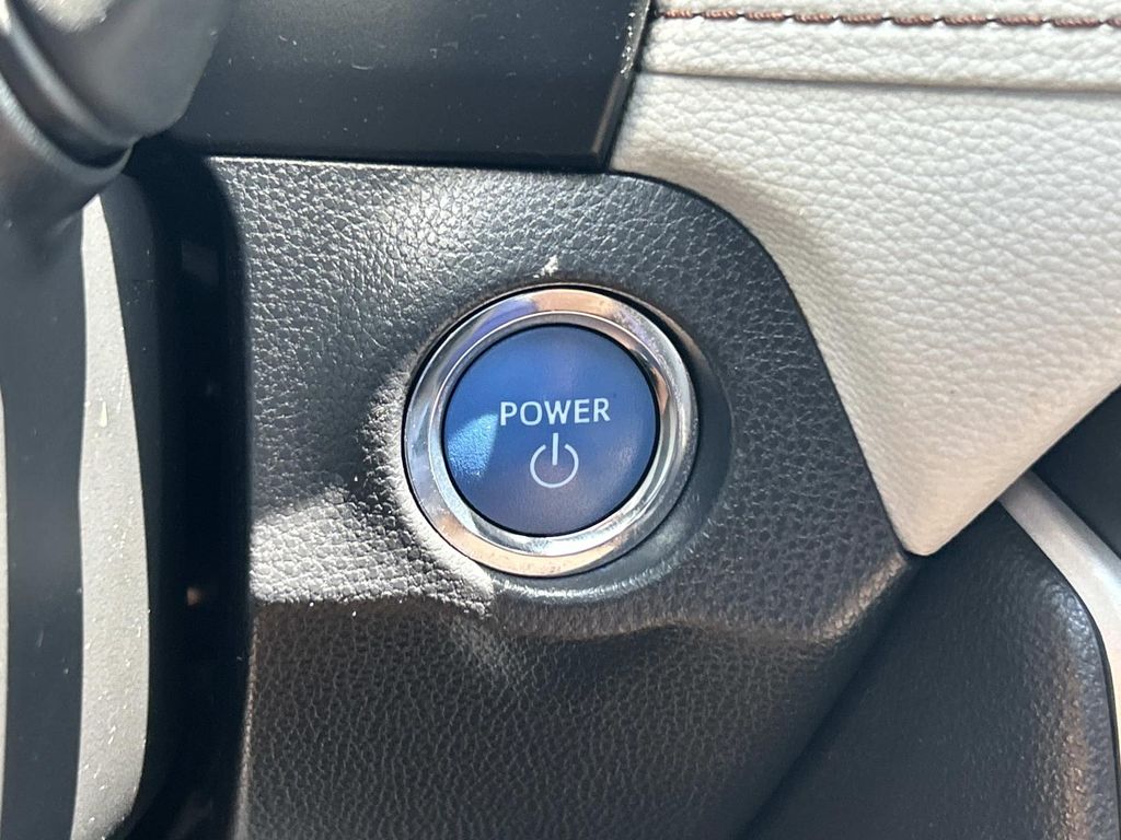 Used 2021 Toyota RAV4 SUV