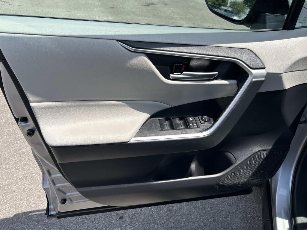 Used 2021 Toyota RAV4 SUV