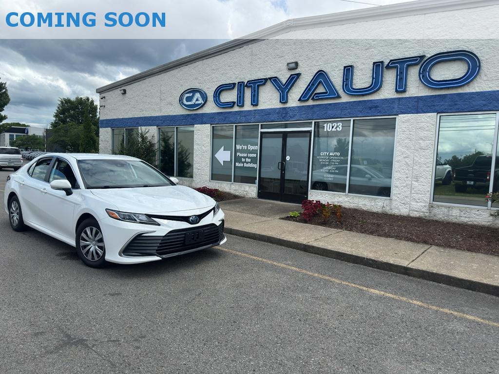2022 Toyota Camry LE Hybrid's photo